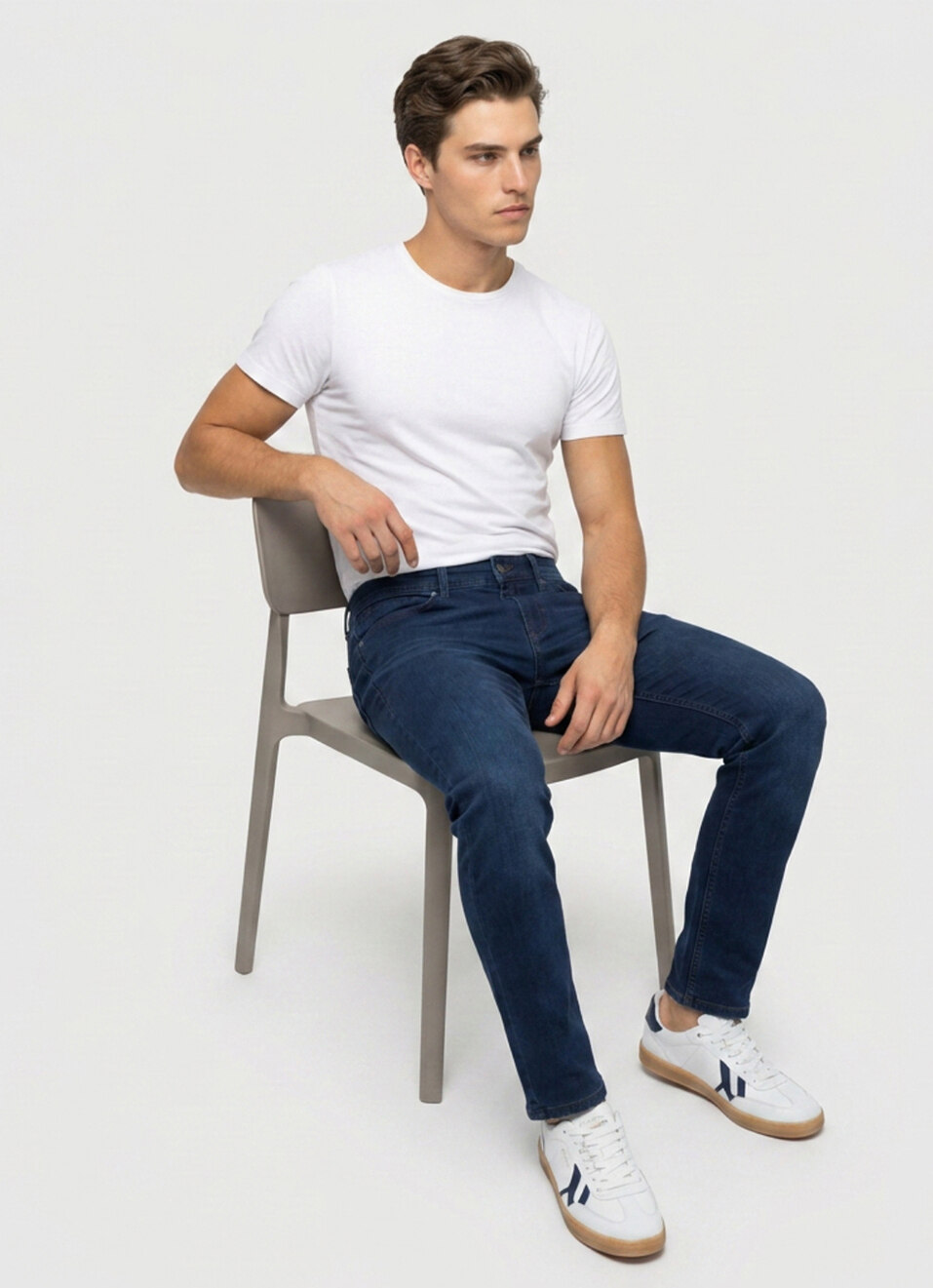 Men Blue Slim Fit Mid Rise Stretchable Jeans, , large image number 1
