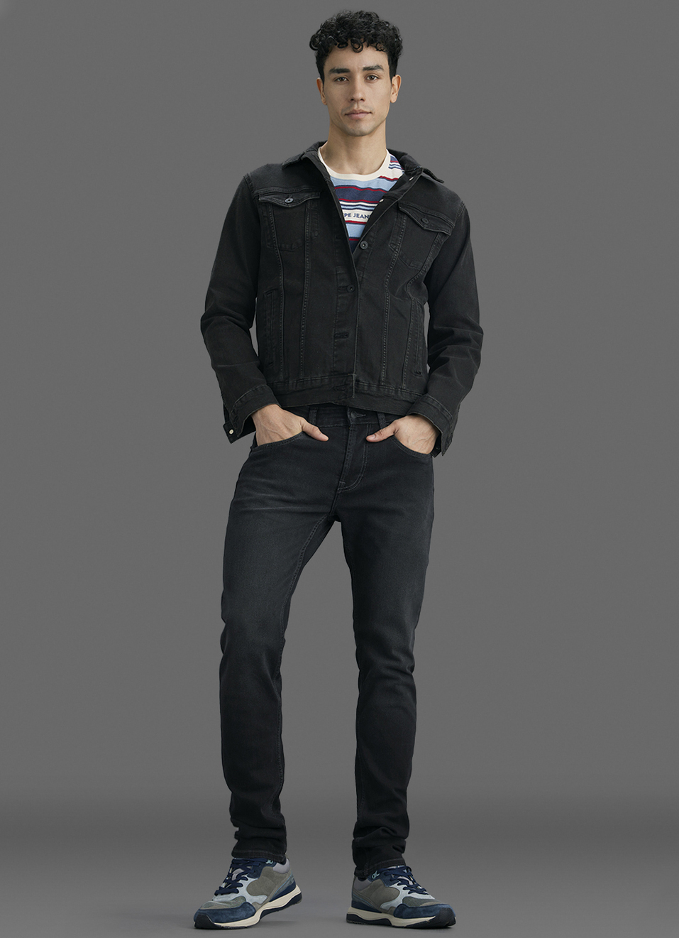 Men Black Slim Fit Mid Rise Stretchable Jeans, , large image number 1