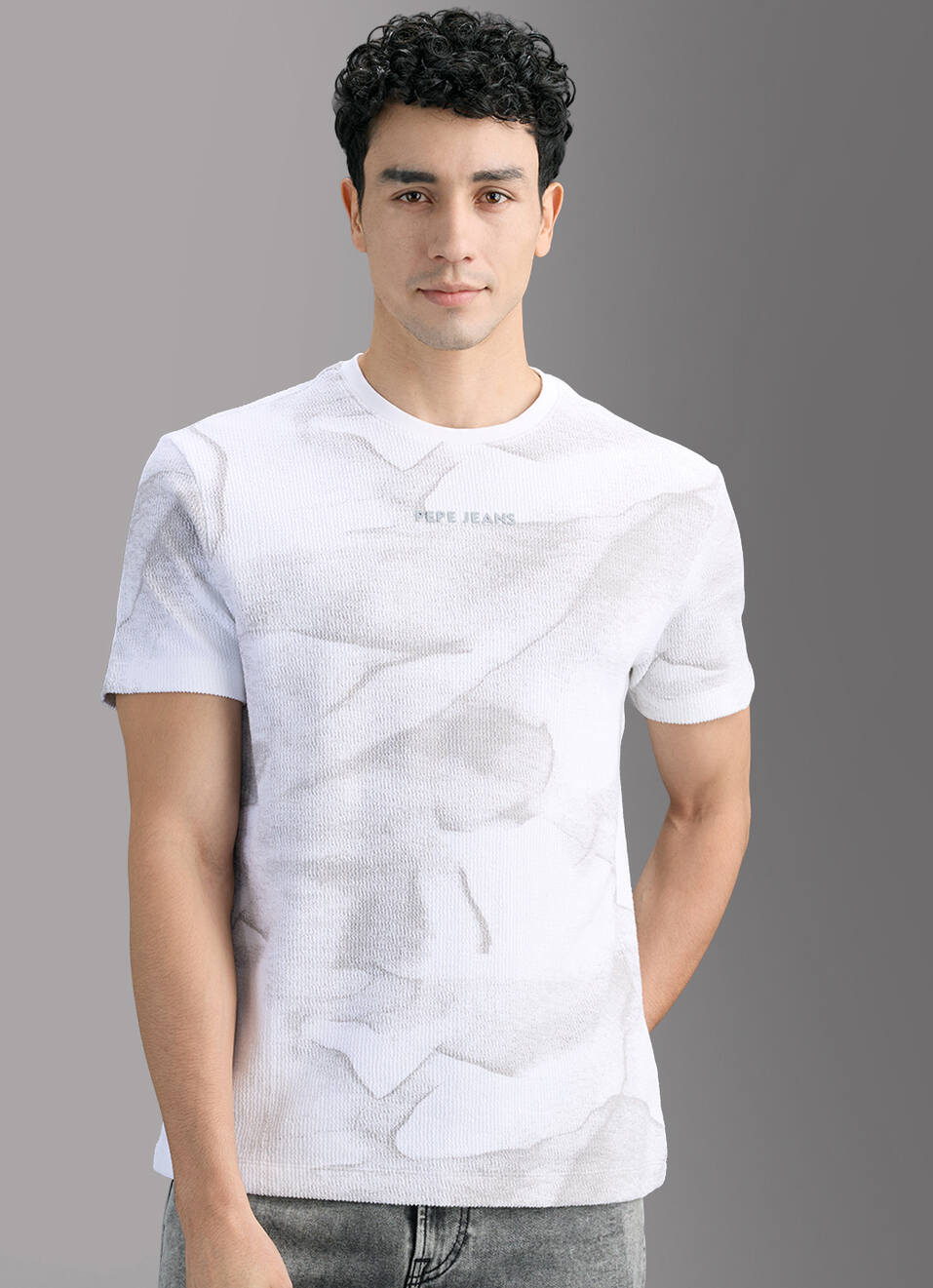 Men White Printed Slim Fit T-shirt, , large image number 5
