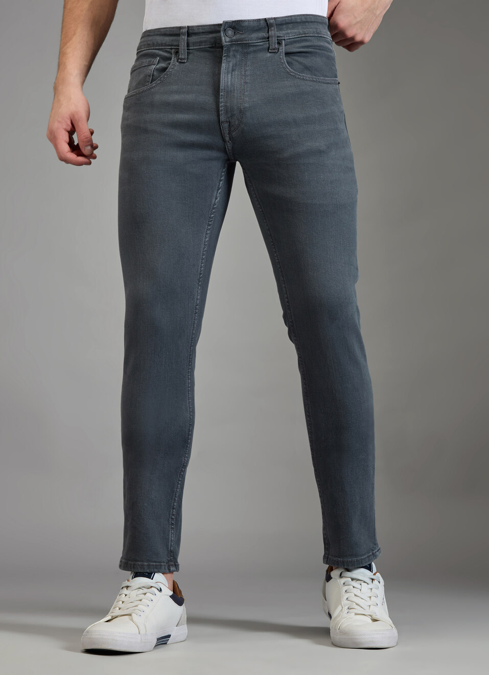 Men Grey Slim Fit Mid Rise Stretchable Jeans, , large image number 2