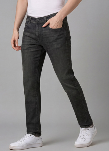 Men Black Low Rise Slim Fit Tapered Powerflex Jeans