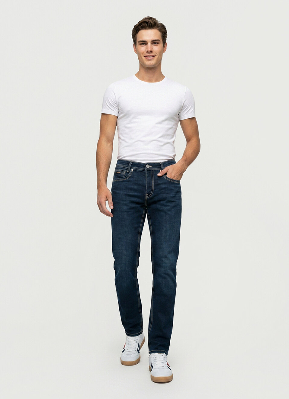 Men Black Slim Stretchable Jeans, , large image number 7