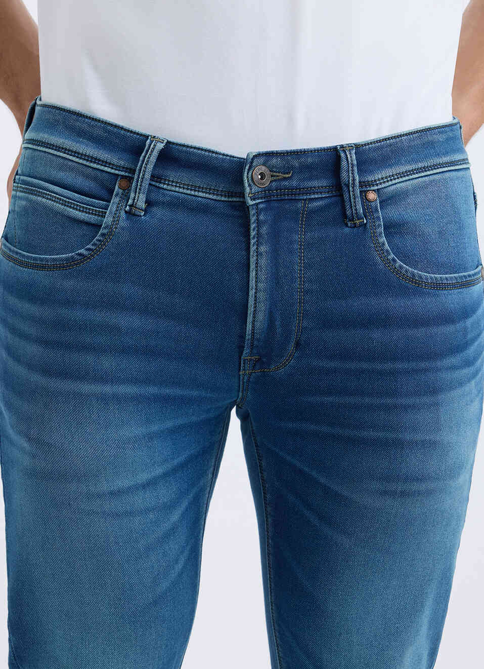 Men Green Mid Rise Slim Gymindigo Jogger Like Jeans, , large image number 4
