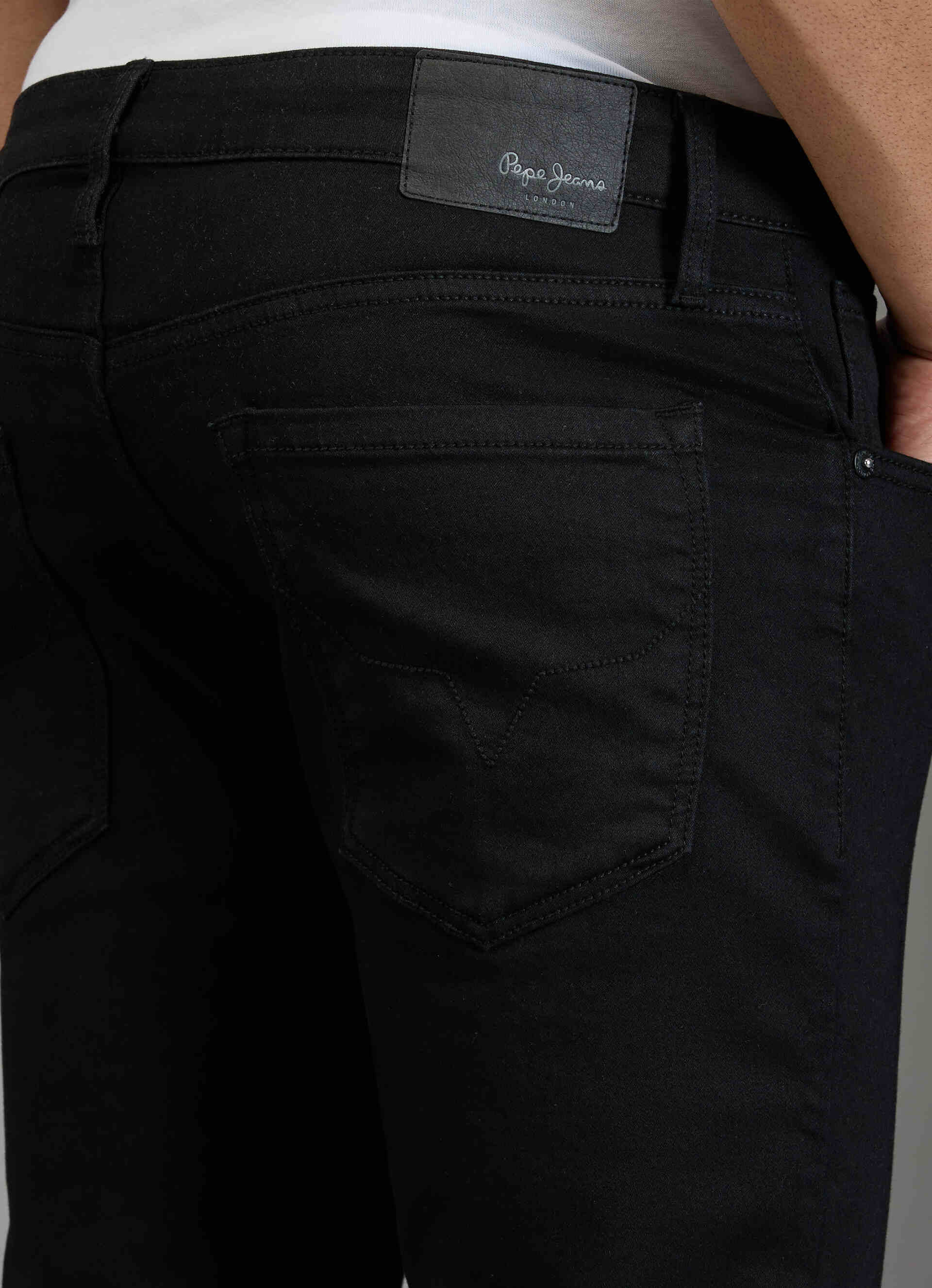 Men Black Tapered Fit Mid Rise Stretchable Jeans, , large image number 9