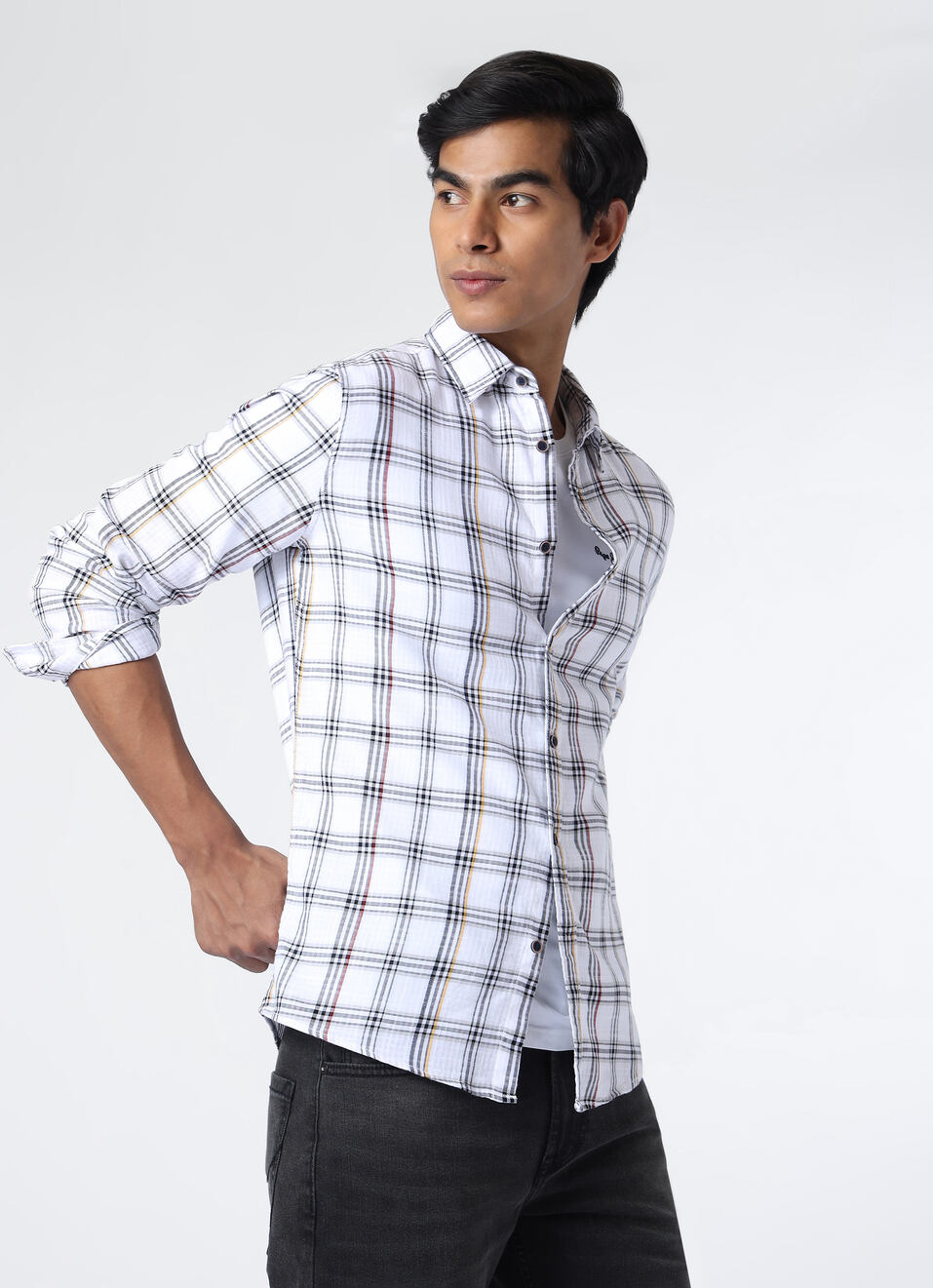 Men White Regular Fit Checked Casual Shirt, , large image number 0