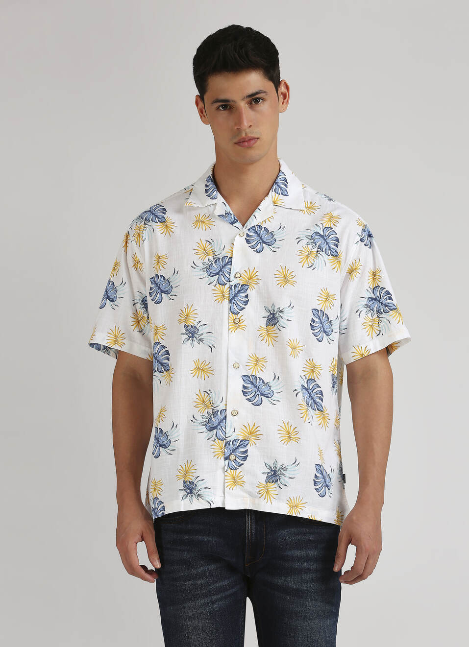 Off White Botanical Print Resort Collar Short Sleeve Shirt, , large image number 1