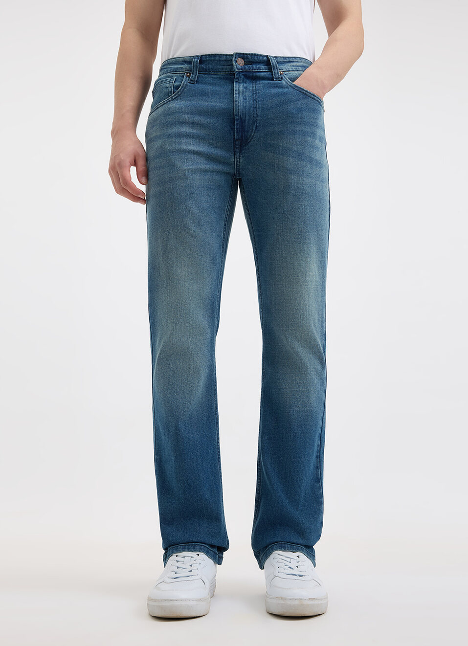 Men Blue Straight Fit Mid Rise Jeans , , large image number 2