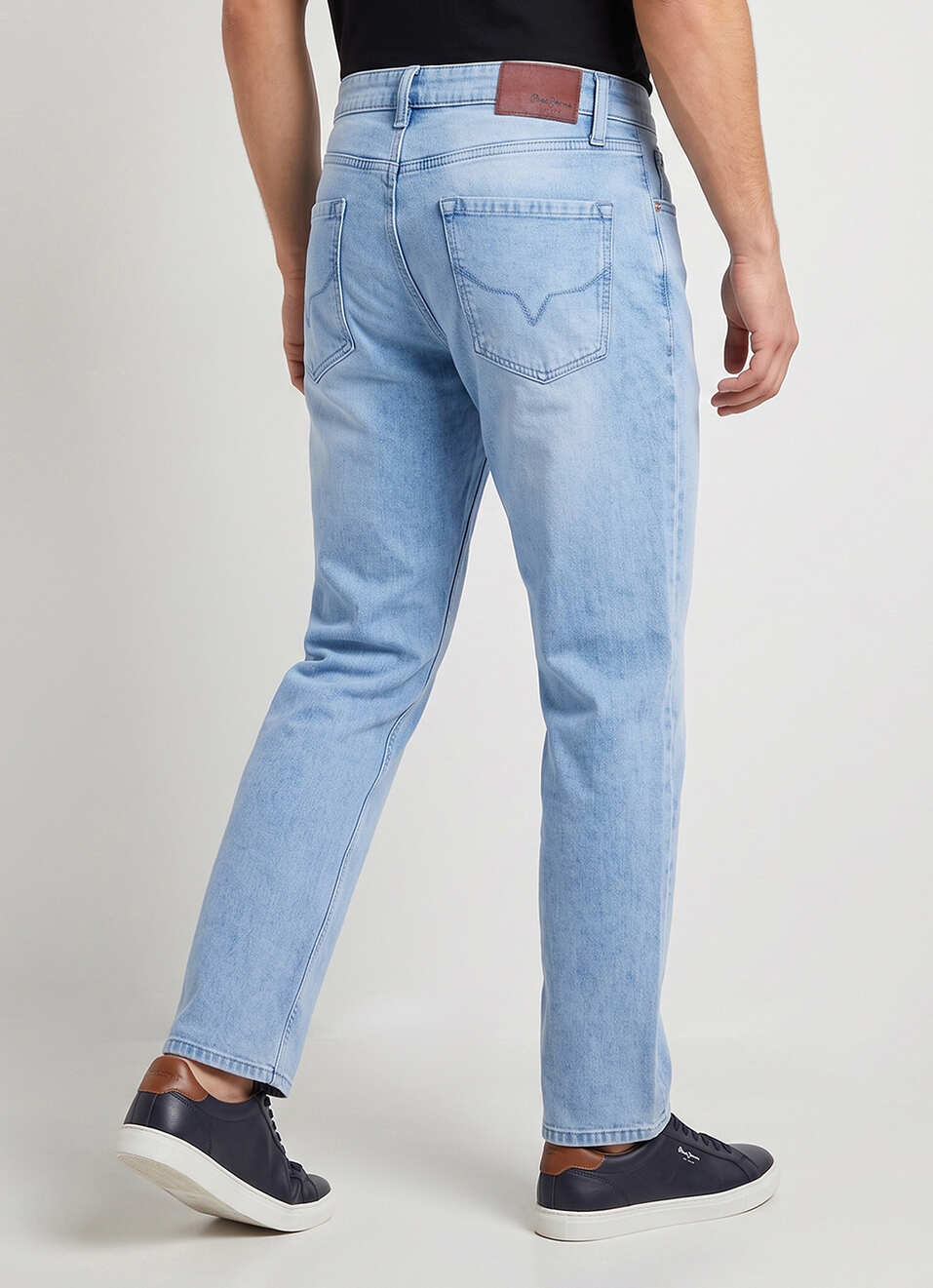 Men Blue Relaxed Straight Fit Mid Rise Jeans, , large image number 3