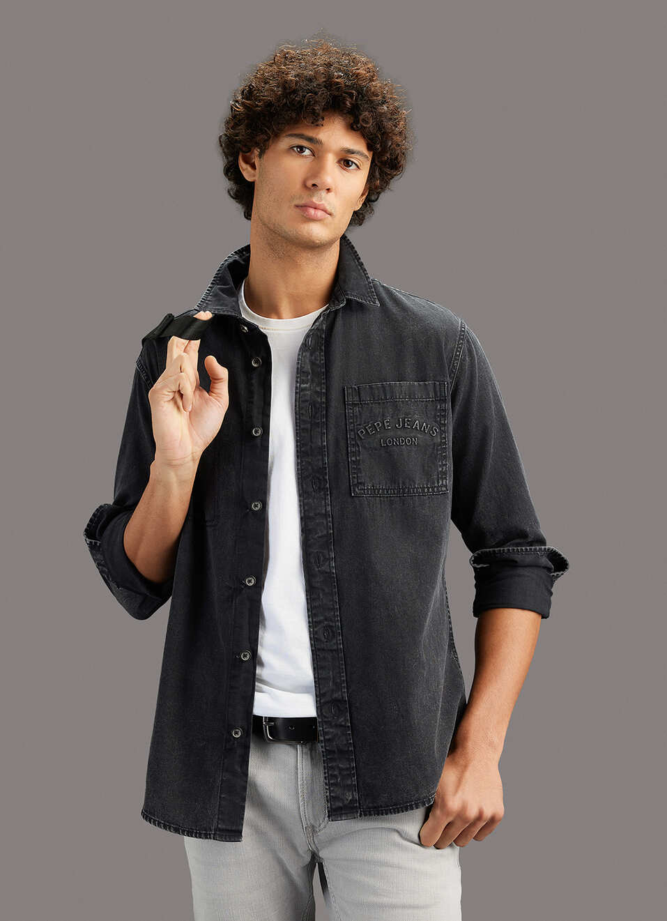 Men Black Solid Regular Fit Denim Shirt, , large image number 0