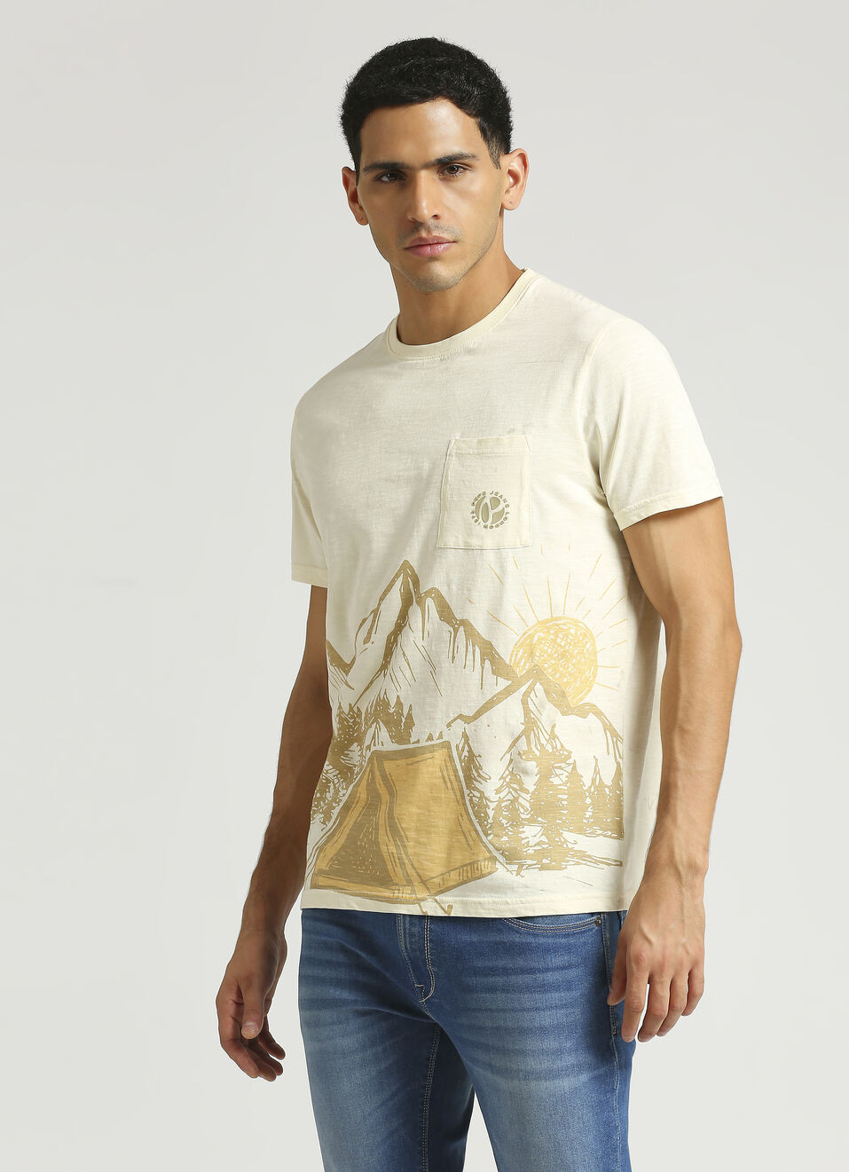 Ivory Graphic Print Single Pocket Short Sleeves T-shirt, , large image number 3