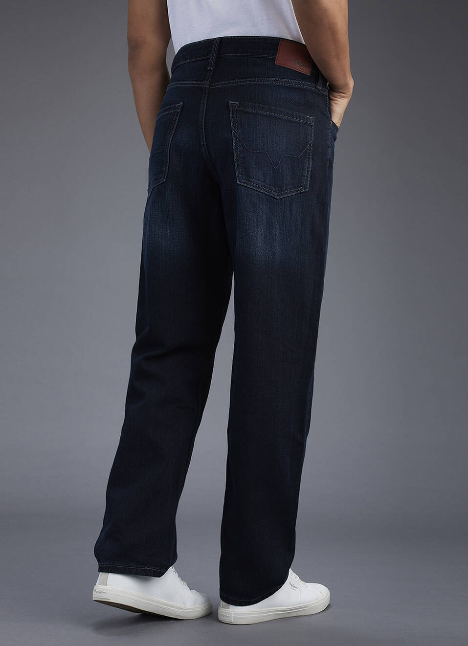 Men Blue Medium Used Relaxed Fit Mid Rise Jeans, , large image number 3