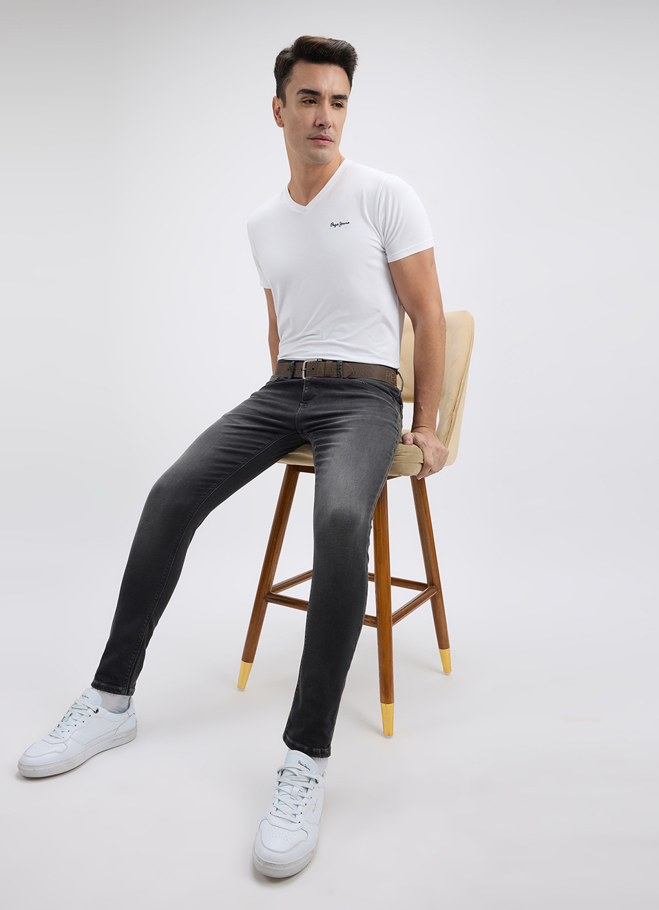 Men Black Mid Rise Tapered Gymindigo Jogger Like Jeans, , large image number 1