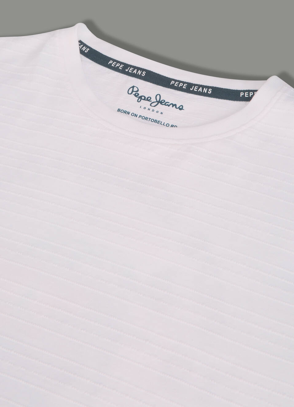 Men White Striped Slim Fit Crew Neck T-shirt, , large image number 3