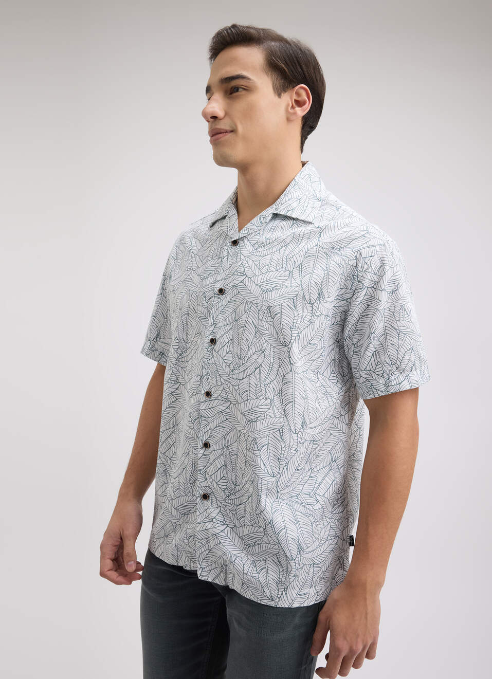 Men White Printed Resort Collar Short Sleeve Shirt, , large image number 3