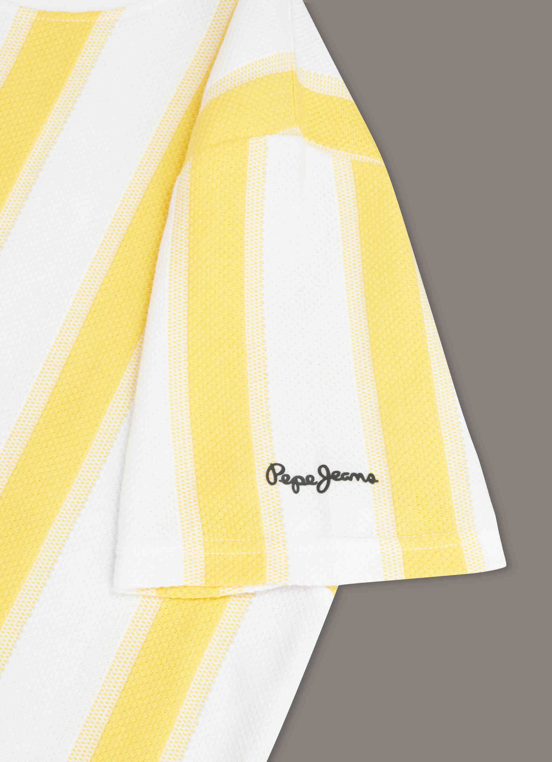 Men Yellow Vertical Stripe Slim Fit Short Sleeve T-shirt, , large image number 8