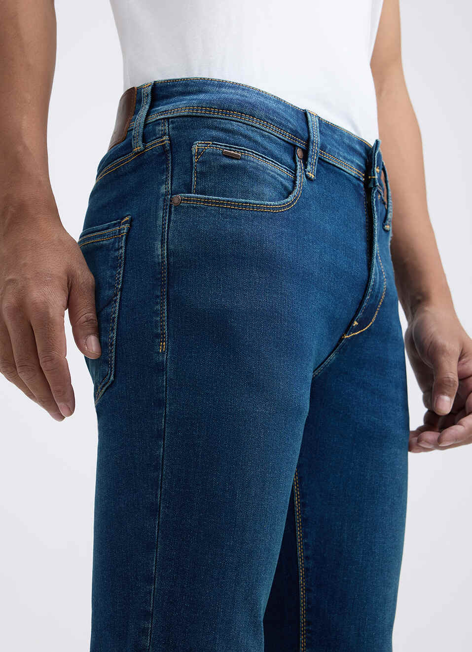 Men Blue Low Rise Skinny Powerflex Extra Stretchable Jeans, , large image number 4