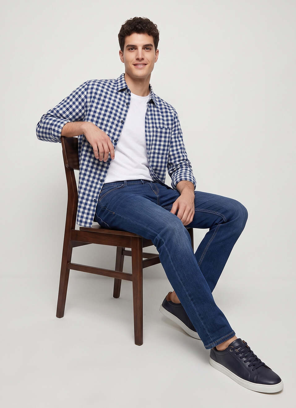 Men Blue Straight Fit Mid Rise Stretchable Jeans, , large image number 1