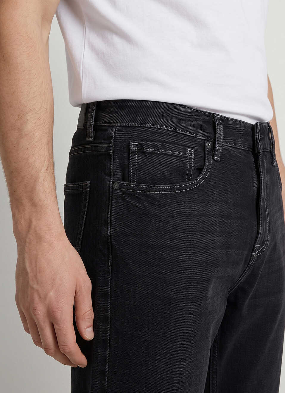 Men Black Baggy Fit Mid Rise Jeans, , large image number 4