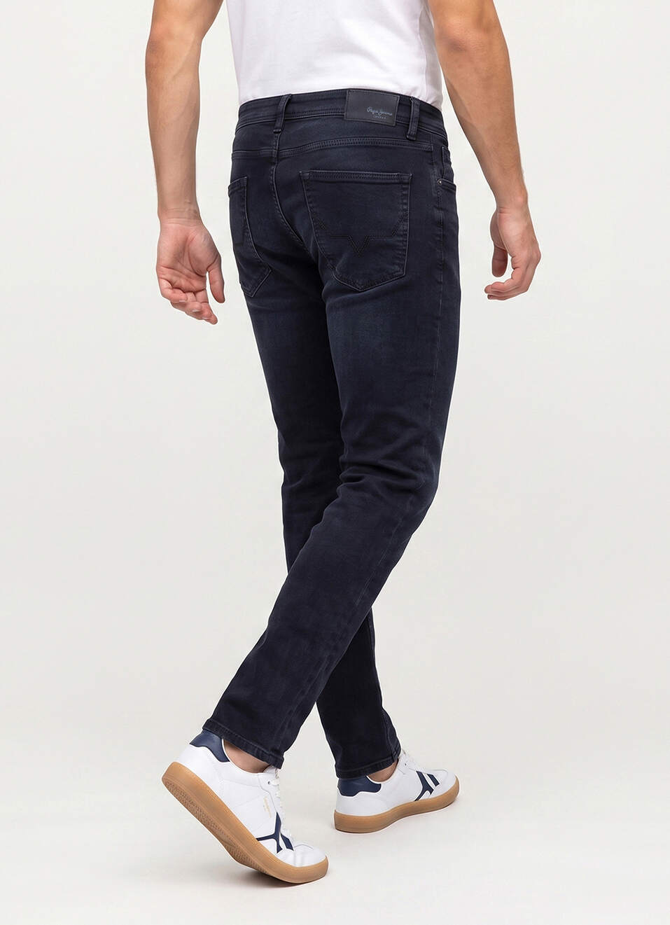 Men Black Slim Stretchable Jeans, , large image number 3