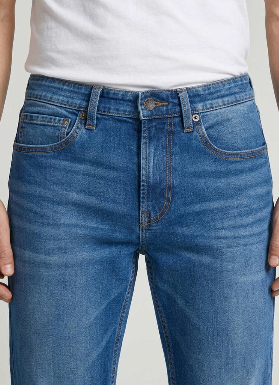 Men Blue Relaxed Straight Fit Mid Rise Stretchable Jeans, , large image number 4