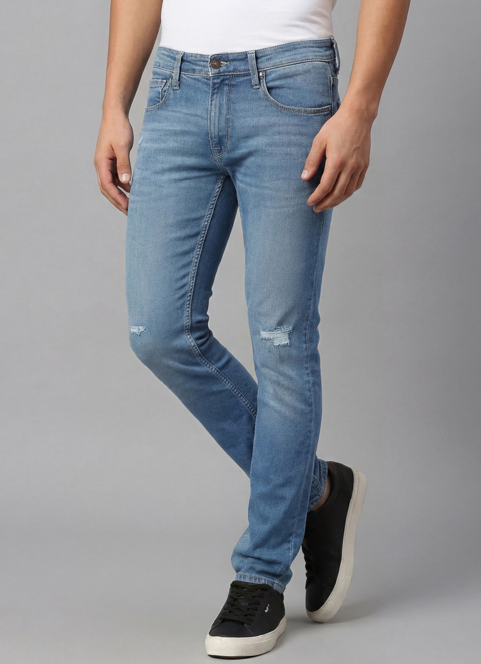 Vapour Light Blue Low Rise Tapered Jeans, , large image number 0
