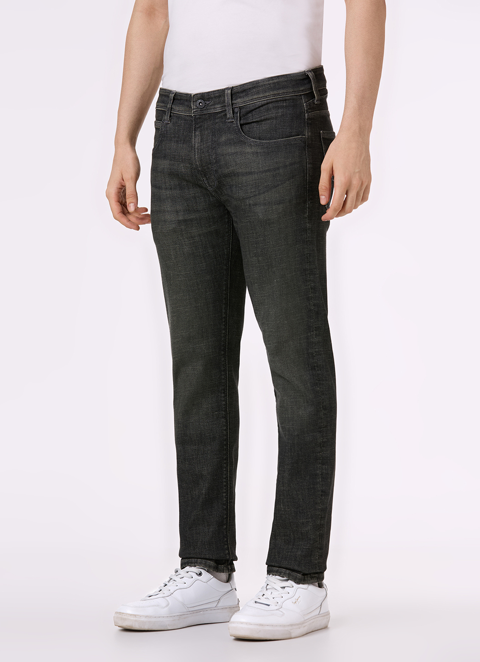 Men Black Low Rise Slim Fit Tapered Powerflex Jeans, , large image number 5