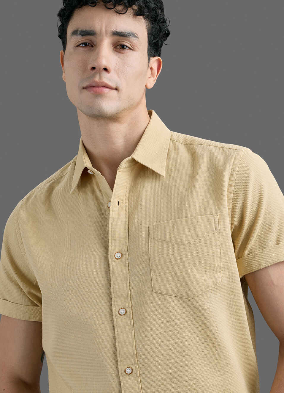 Men Beige Solid Dobby Short Sleeve Shirt, , large image number 4