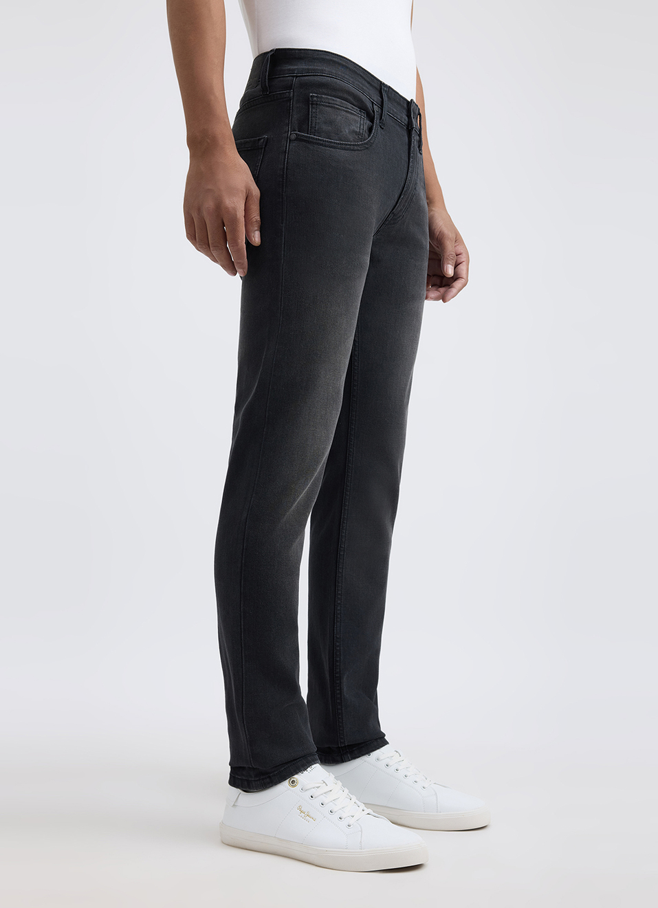 Men Black Slim Fit Mid Rise All Climate Streachable Jeans, , large image number 5