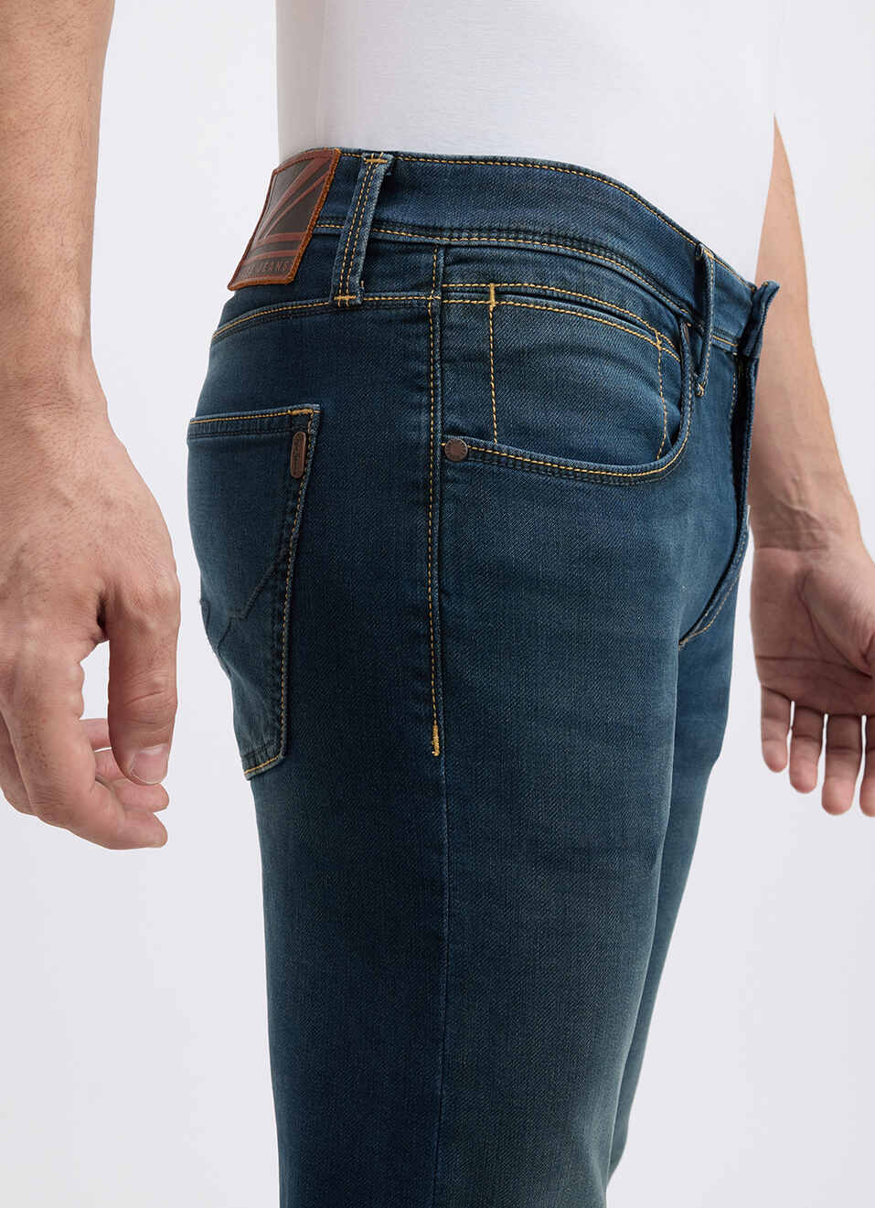 Men Blue Mid Rise Tapered Structured Jogger Like Jeans, , large image number 4