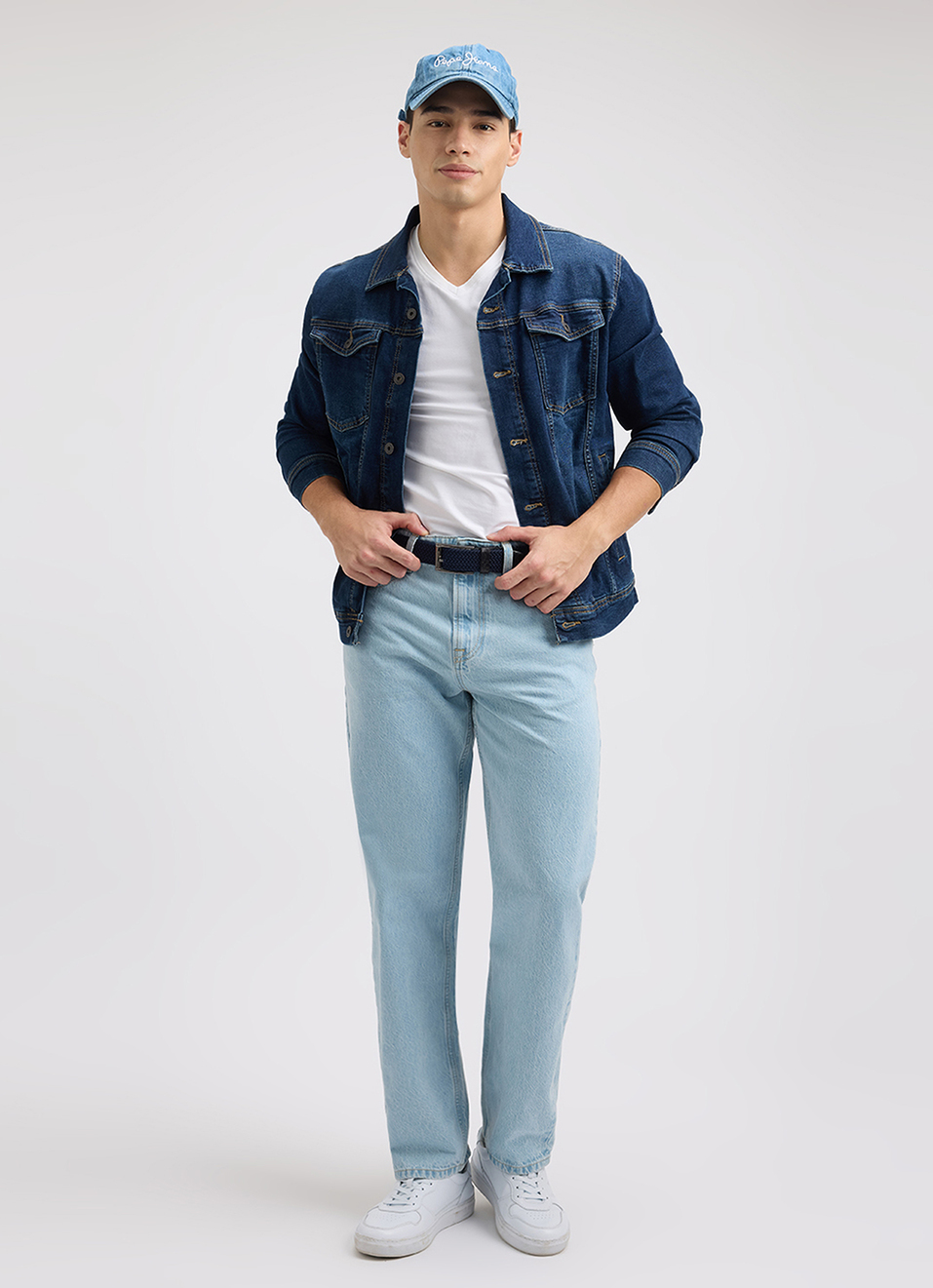 Men Blue Relaxed Barrel Fit Mid Rise Jeans , , large image number 1
