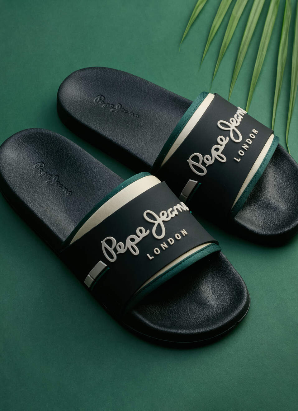 Men Black Colorblock Slip-on Slides, , large image number 0
