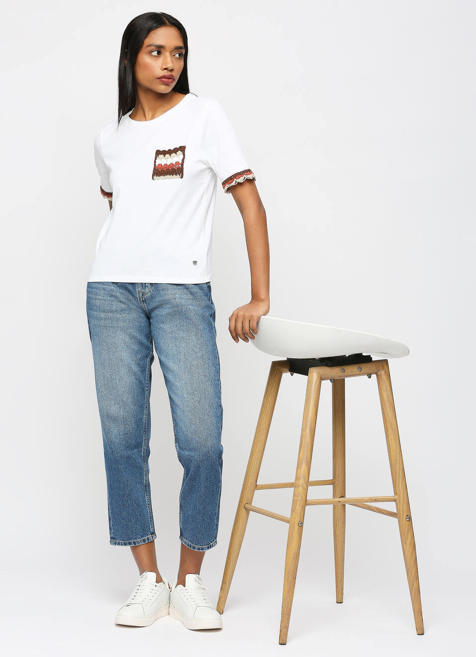 White Lace Detail Short Sleeve T-shirt, , large image number 0