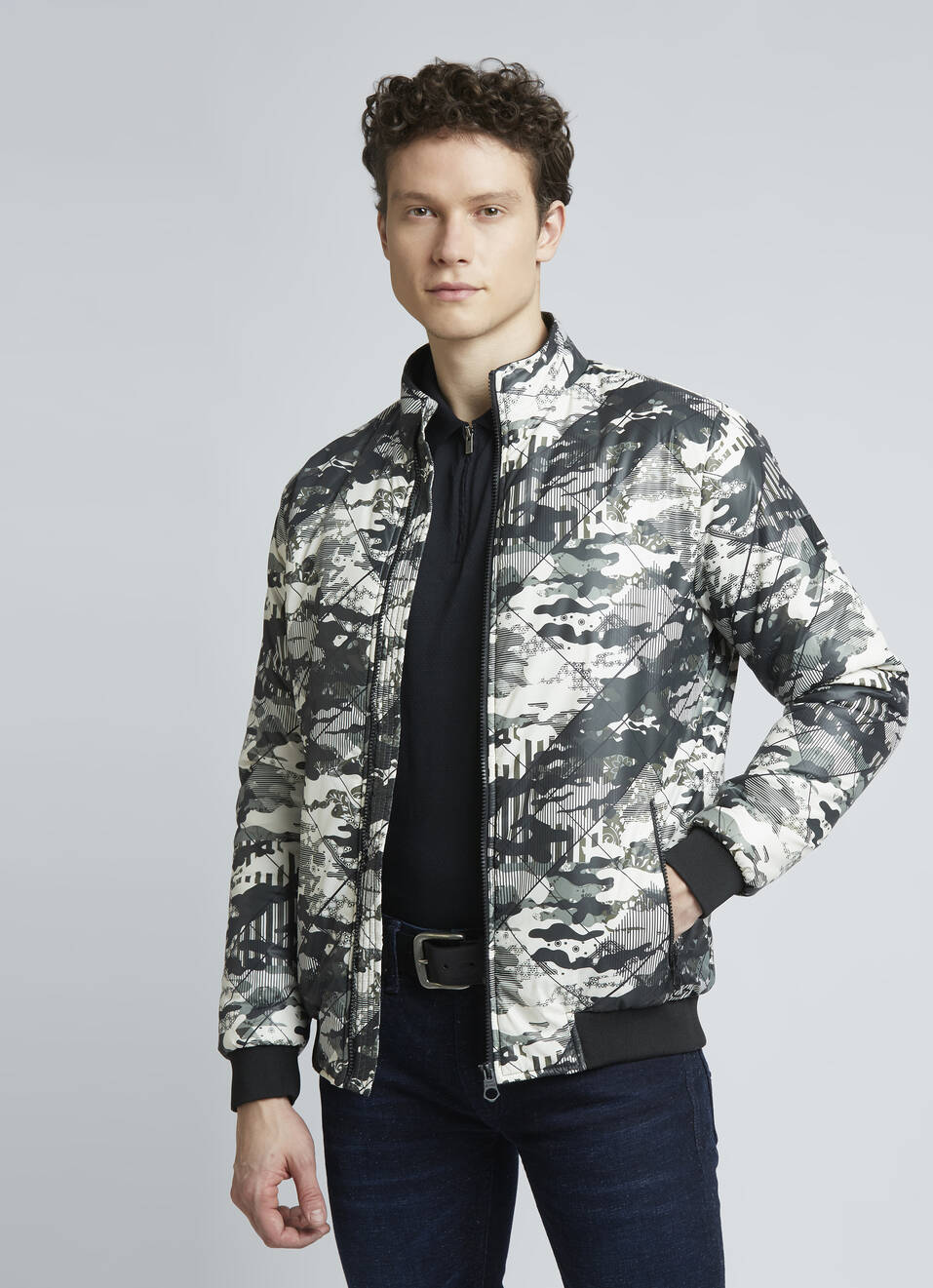 Green Abstract Print Full Sleeve Jacket, , large image number 0