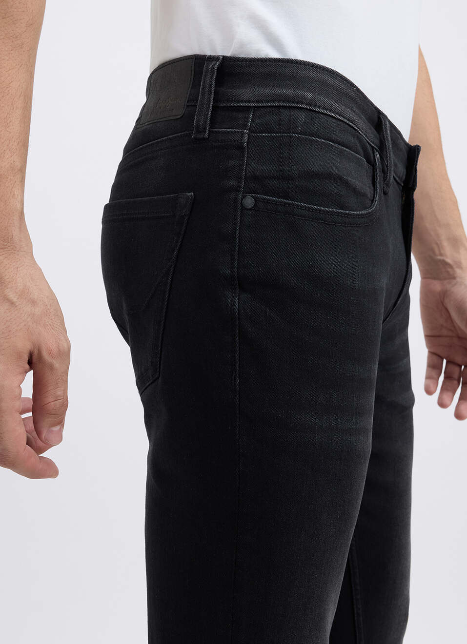 Men Black Skinny Fit Mid Rise Jeans, , large image number 4