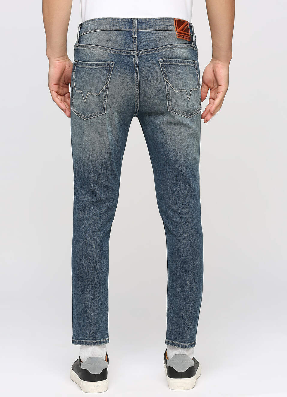 Chinox Distressed Blue Mid Rise Ankle Jeans, , large image number 3