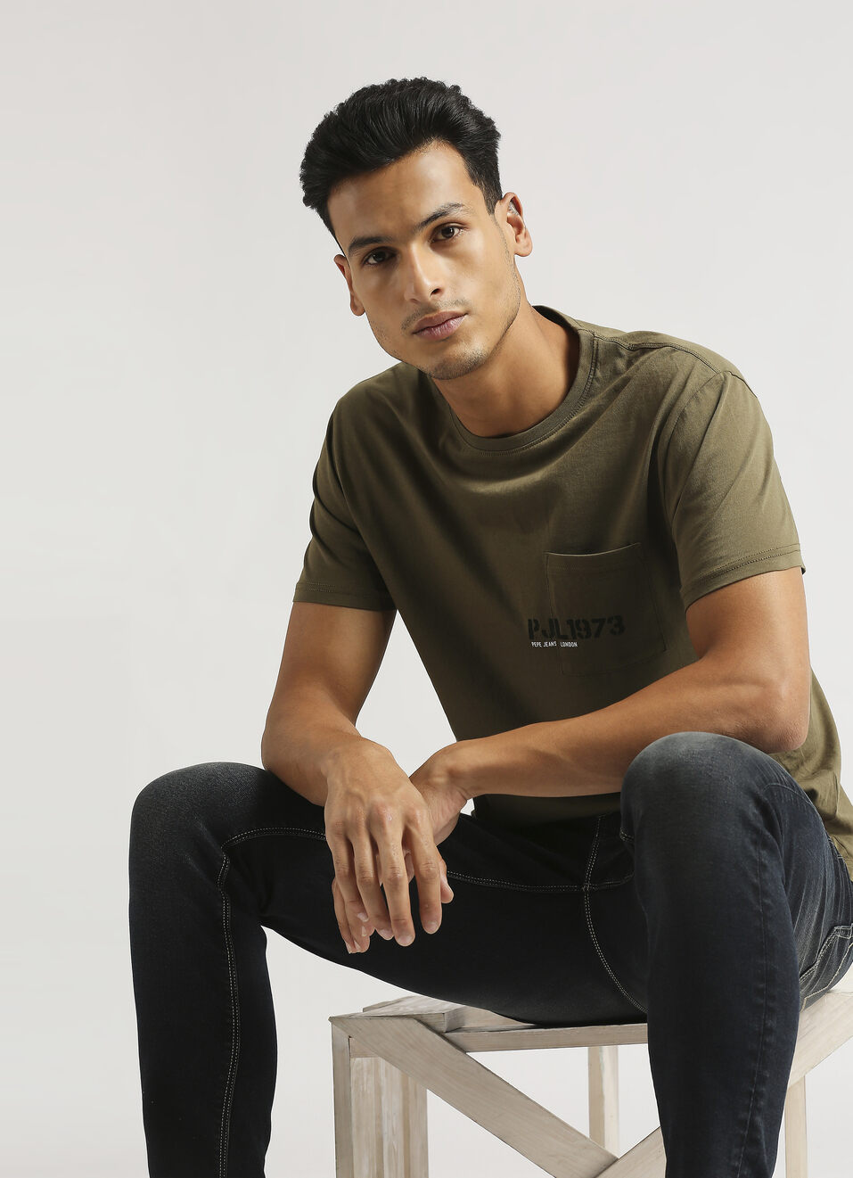 Green Solid Single Pocket Short Sleeve T-shirt, , large image number 0