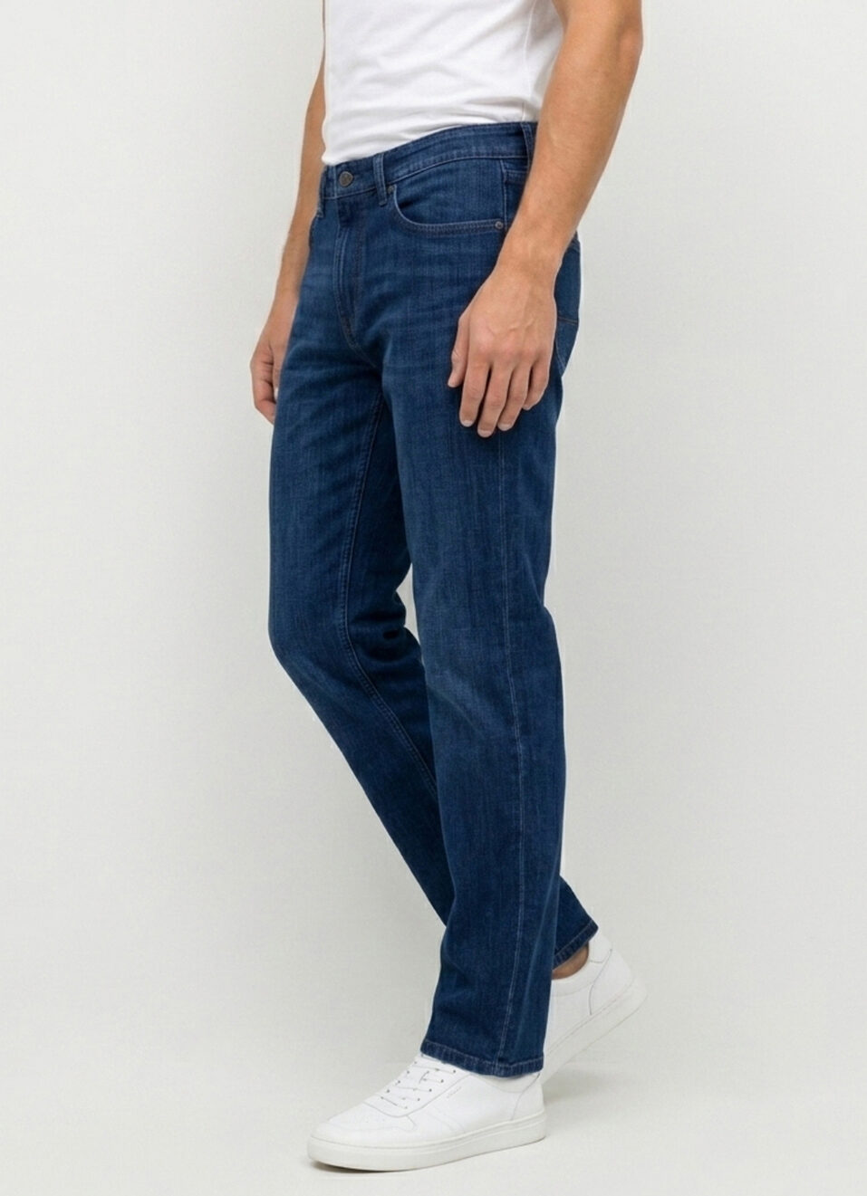 Men Blue Relaxed Straight Fit Mid Rise Jeans, , large image number 0