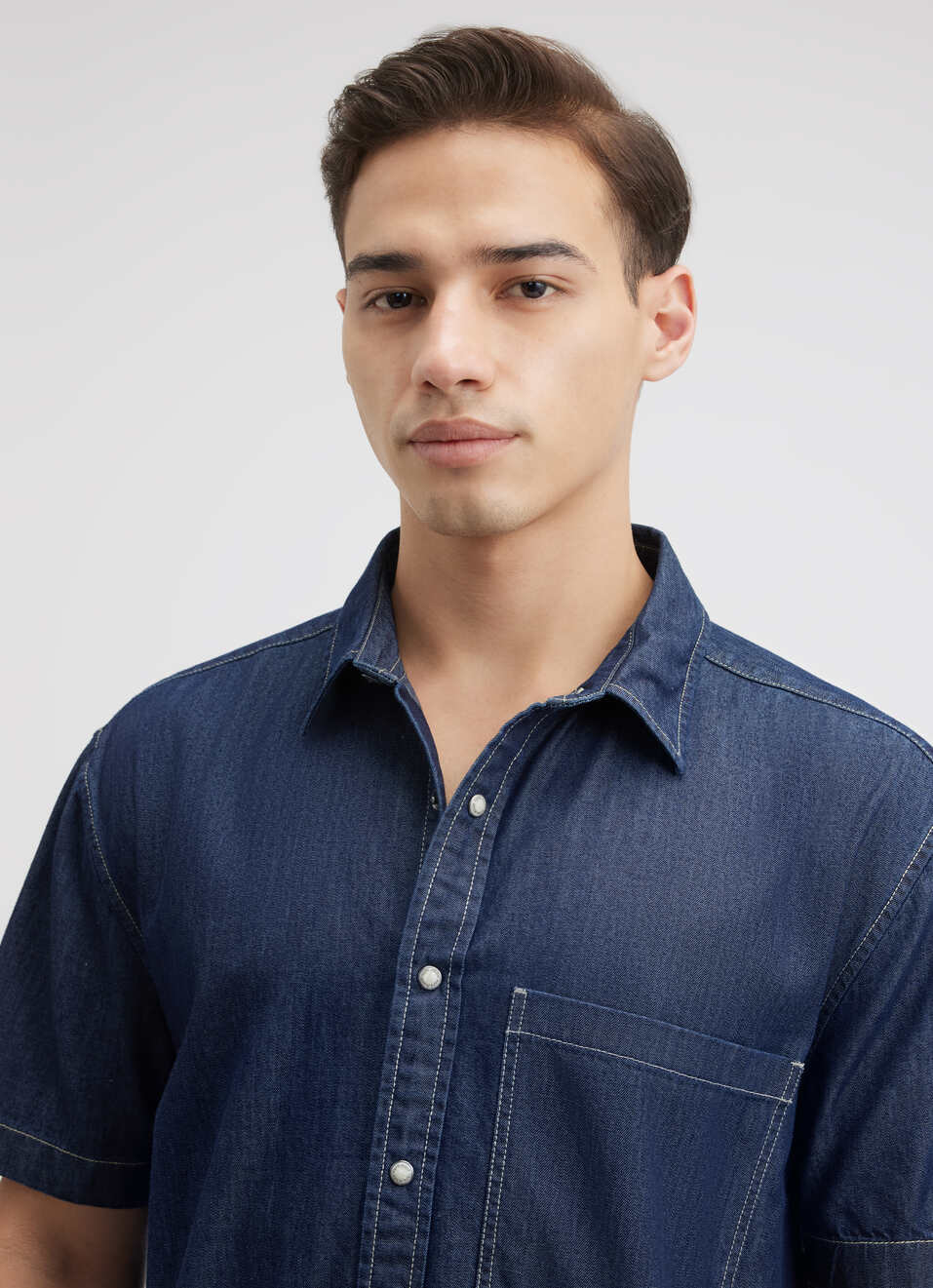 Men Blue Short Sleeve Oversized Denim Shirt, , large image number 4