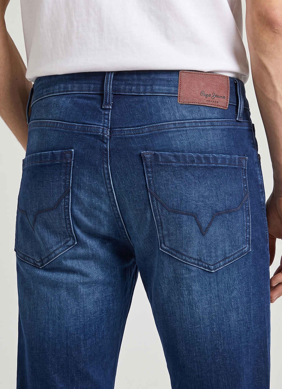 Men Dark Blue Slim Stretchable Jeans, , large image number 5