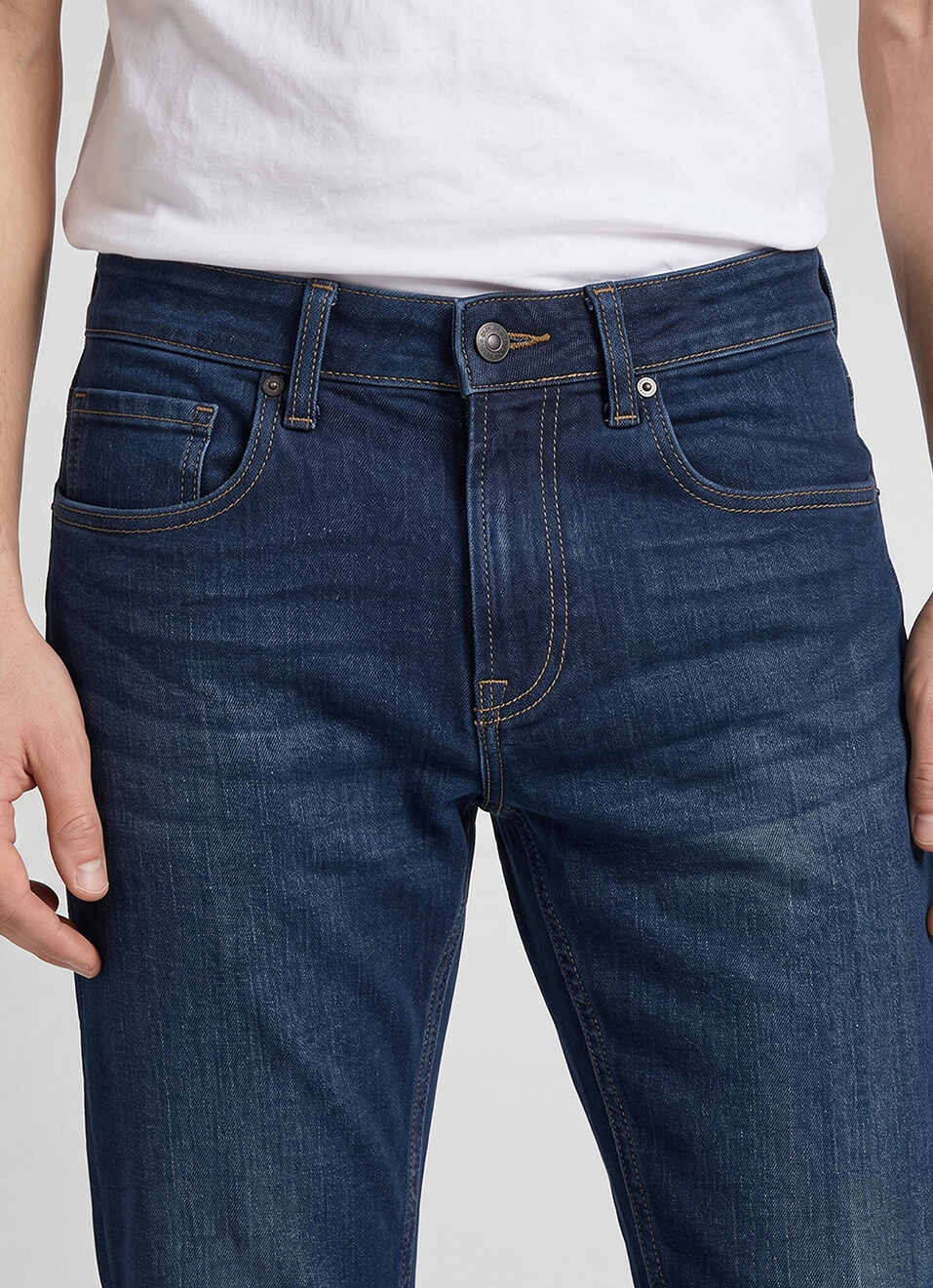 Men Blue Slim Fit Mid Rise Jeans, , large image number 4