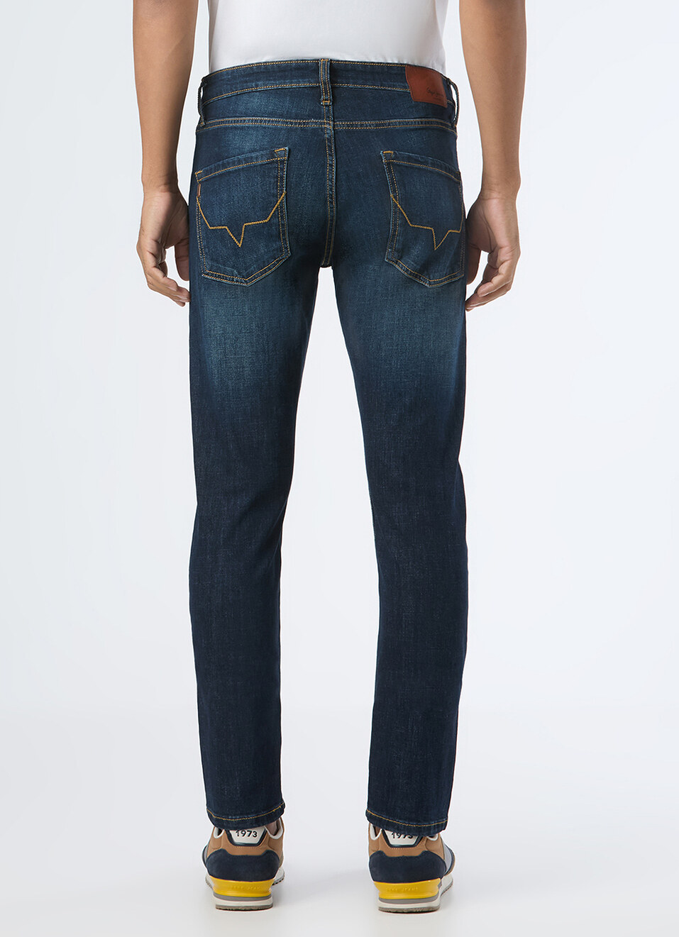 Men Dark Blue Faded Low Rise Slim Fit Stretchable Jeans, , large image number 1