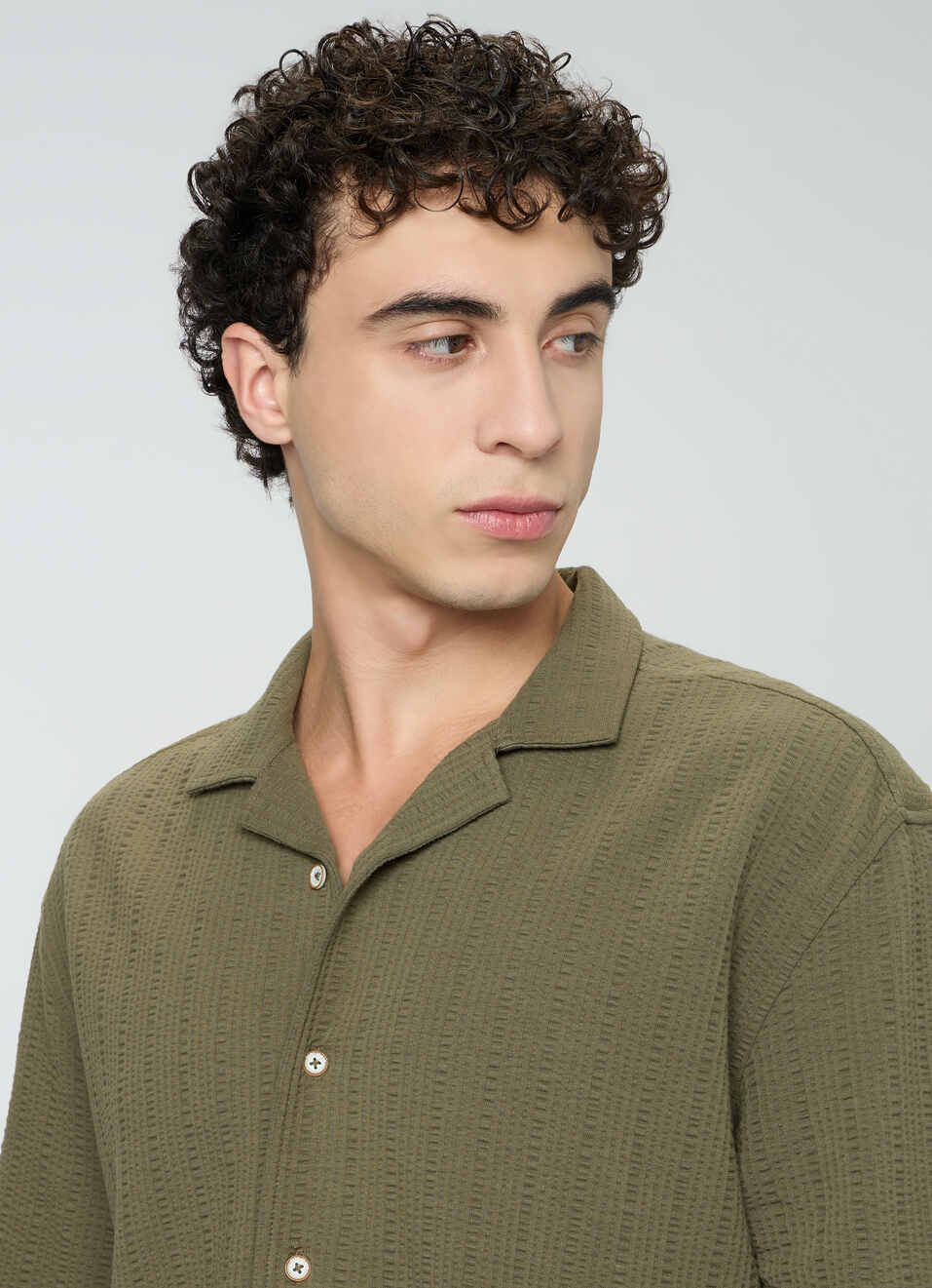 Men Olive Green Solid Relaxed Fit Shirt, , large image number 4