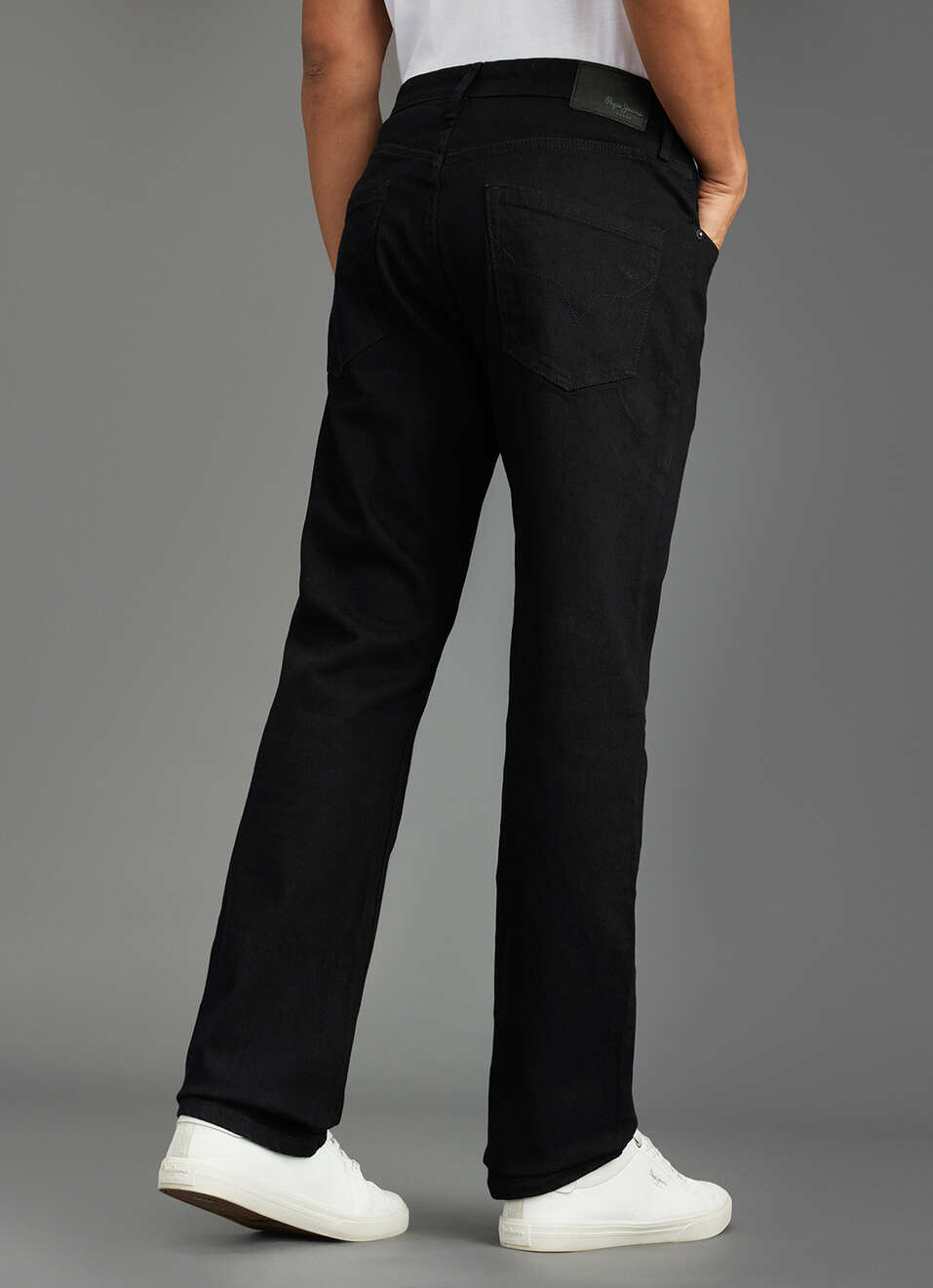 Men Black Mid Rise Straight Fit Jeans, , large image number 3