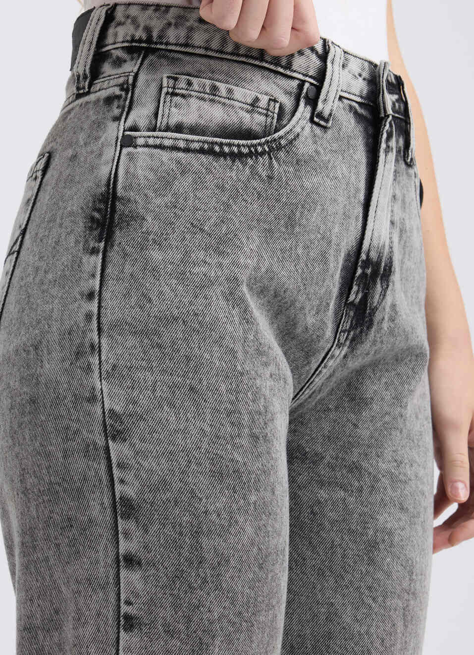 Women Grey Mom Fit High Rise Jeans, , large image number 4