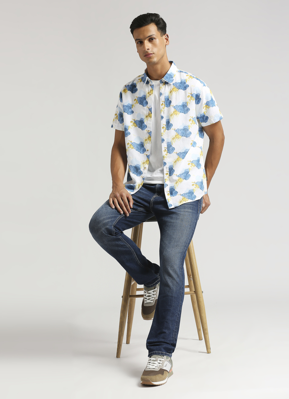 White All Over Print Linen Short Sleeve Shirt, , large image number 5