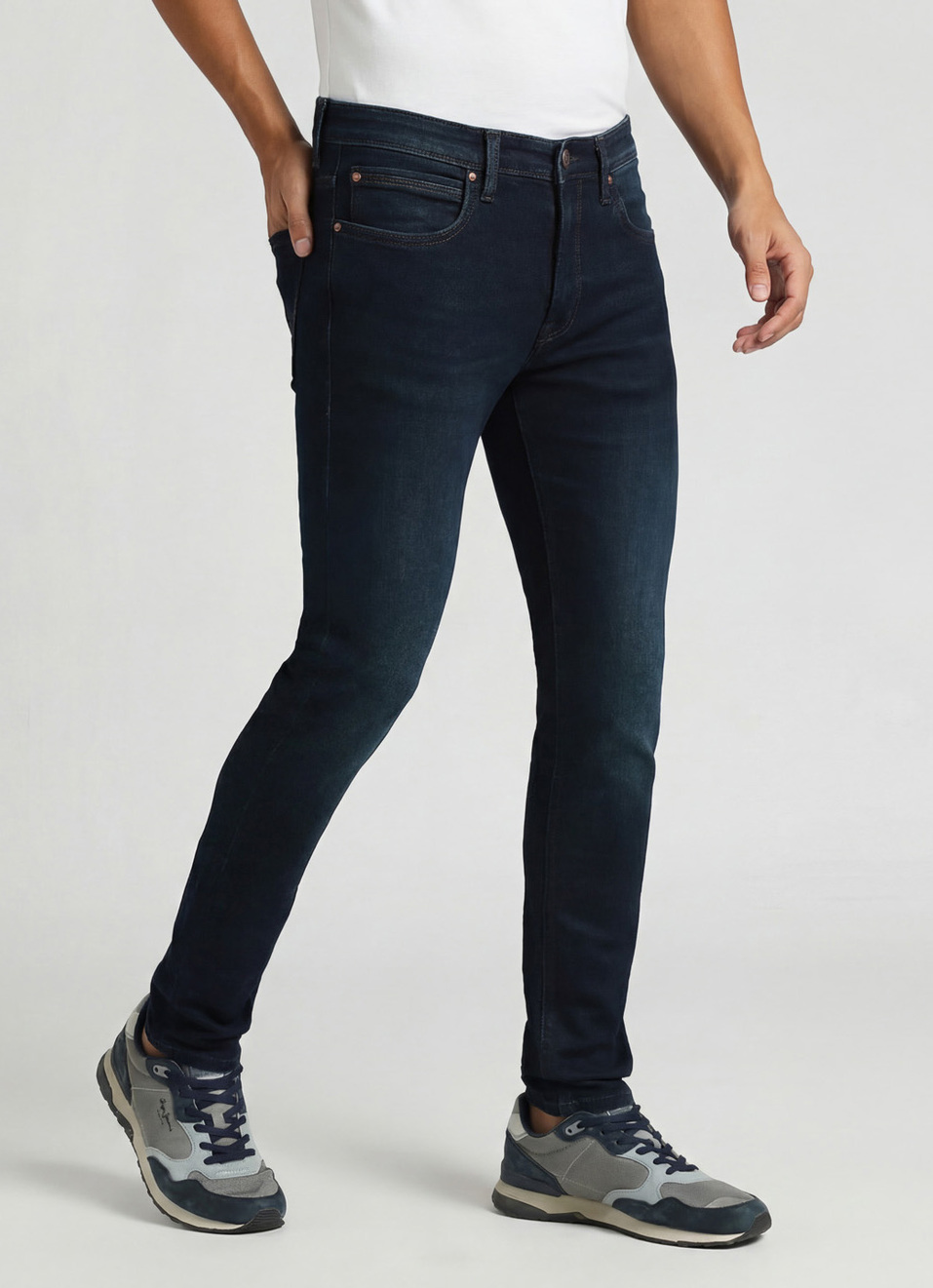Chinox Mid Rise Skinny Fit Jeans, , large image number 0