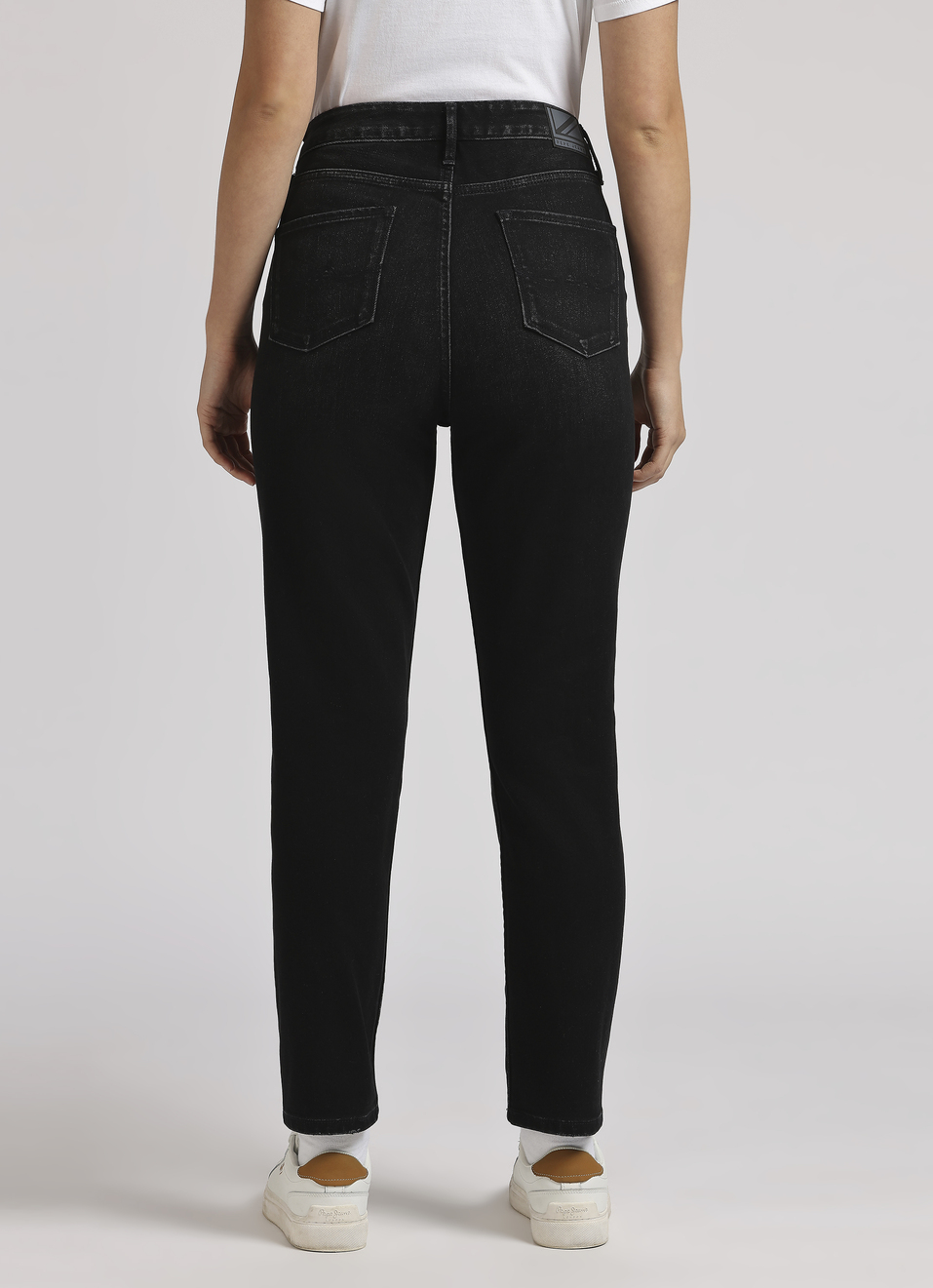 Black High Waist Tapered Mom Jeans, , large image number 2