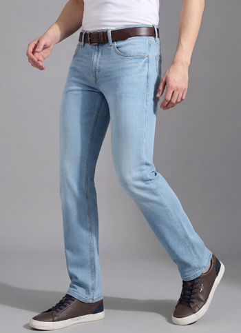 Men Blue Straight Fit Mid Rise Jeans