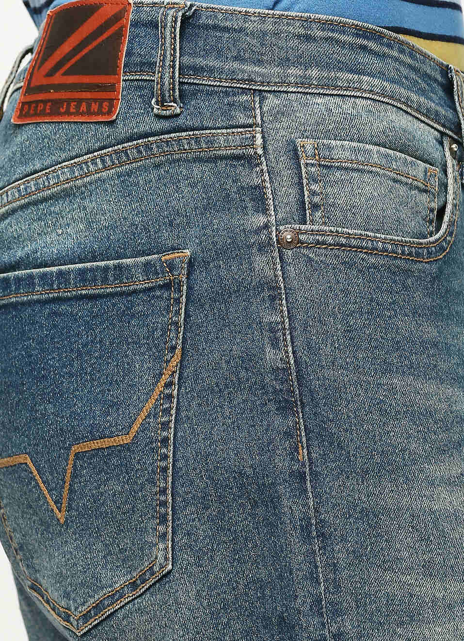 Tyler 90's Mid Rise Dark Blue Loose Fit Jeans, , large image number 4