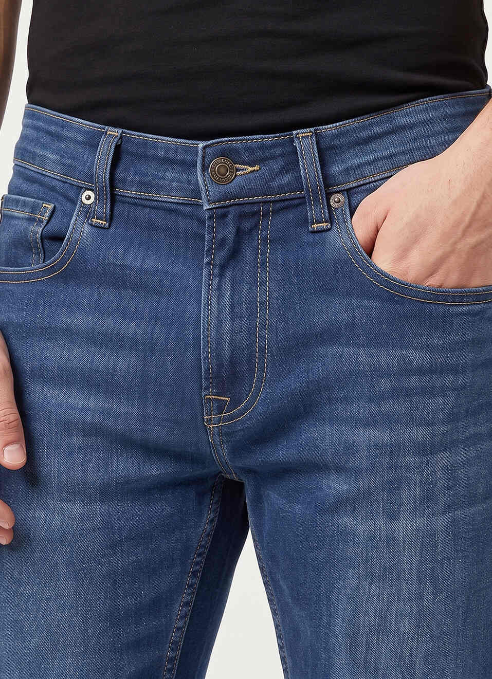 Men Blue Tapered Fit Low Rise Stretchable Jeans, , large image number 4